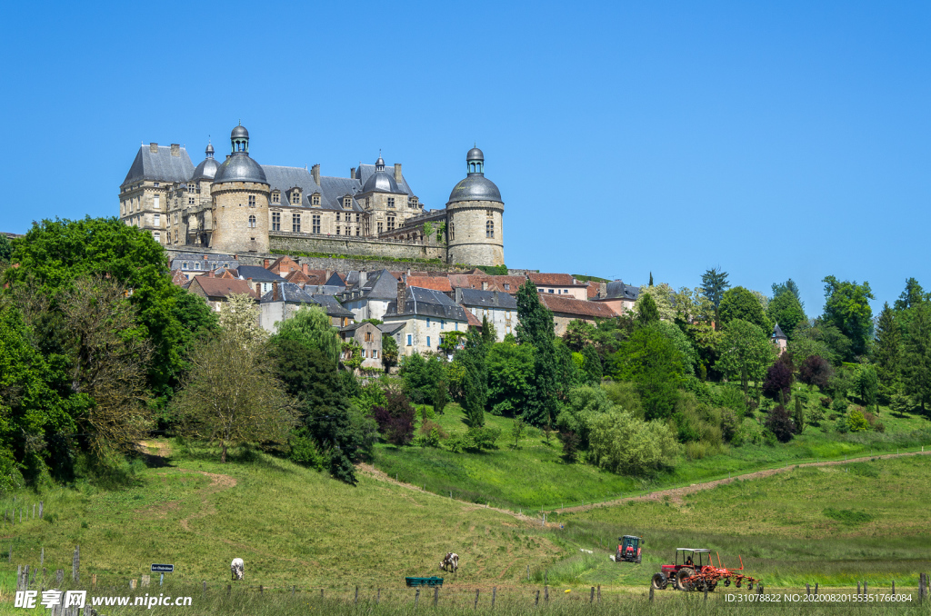 中世纪田园风景图