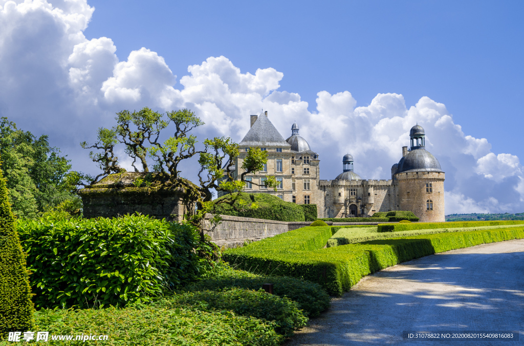中世纪田园风景图
