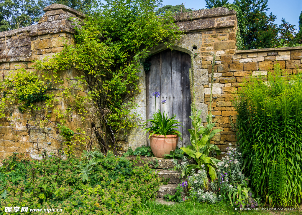 中世纪田园风景图