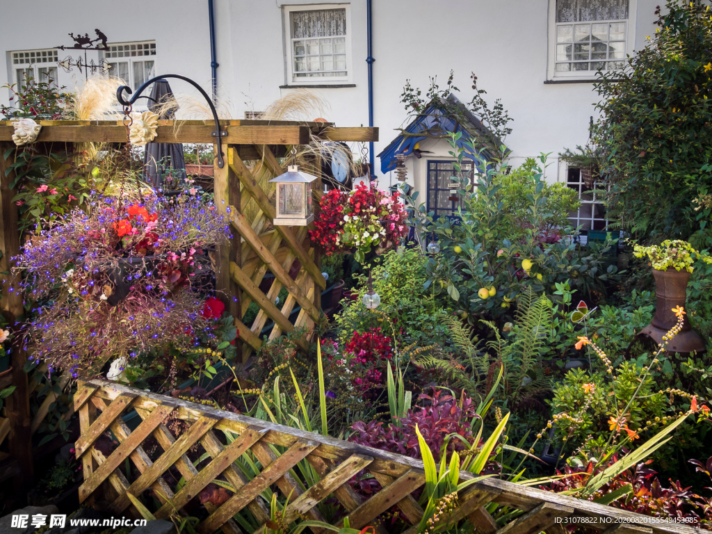 中世纪田园风景图
