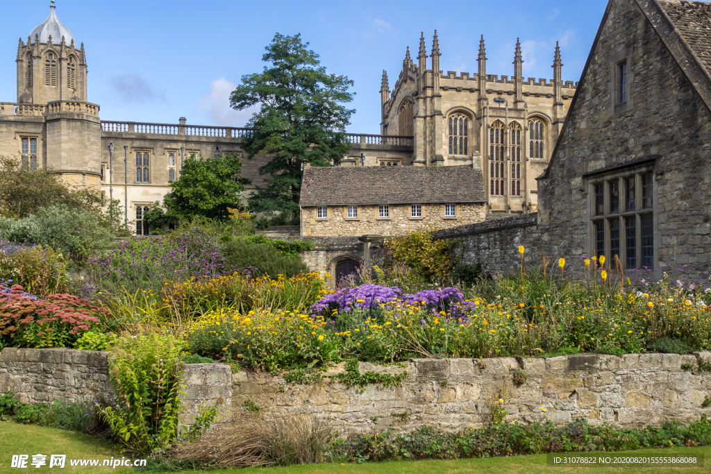 中世纪田园风景图