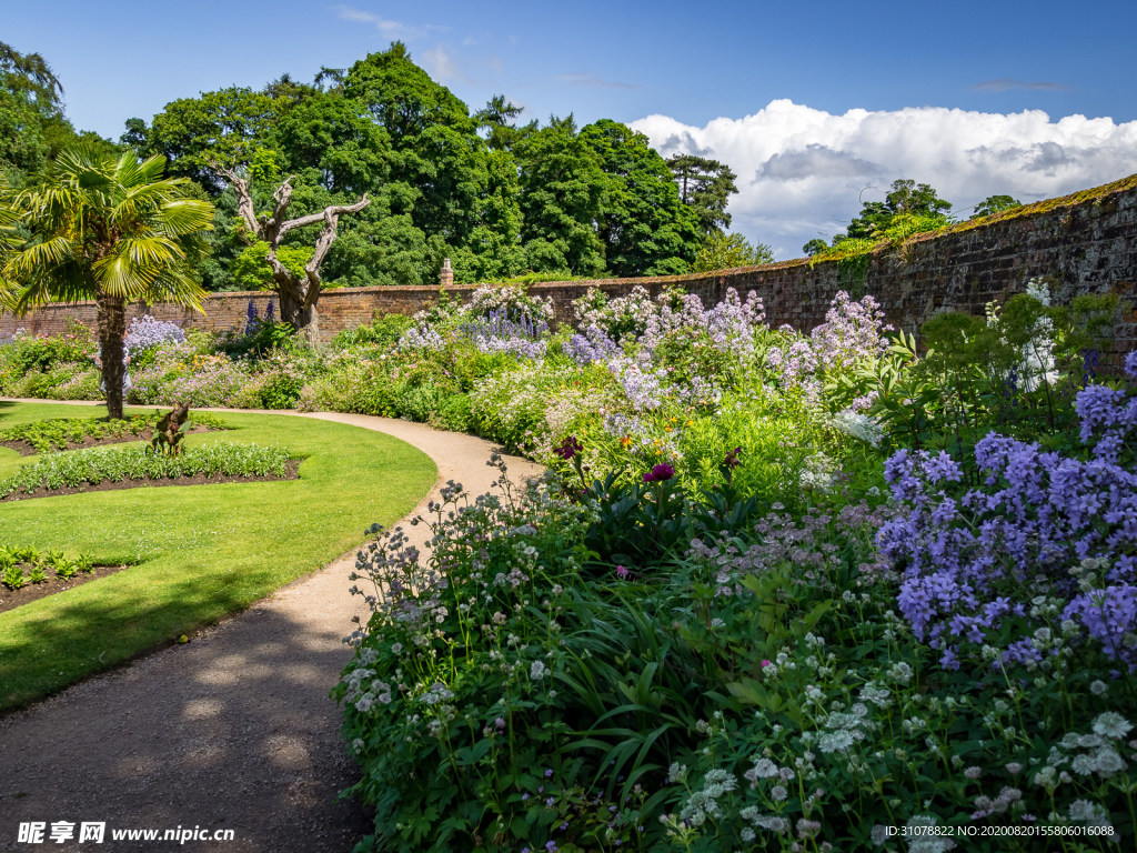 中世纪田园风景图
