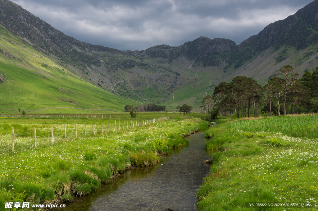 中世纪田园风景图