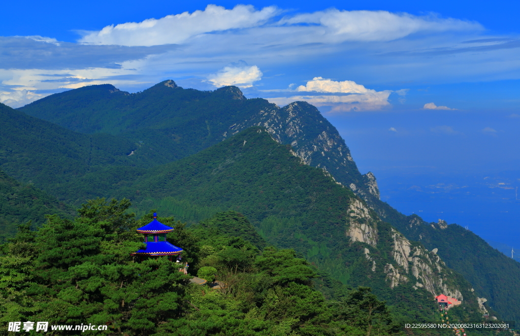 庐山五老峰含鄱亭