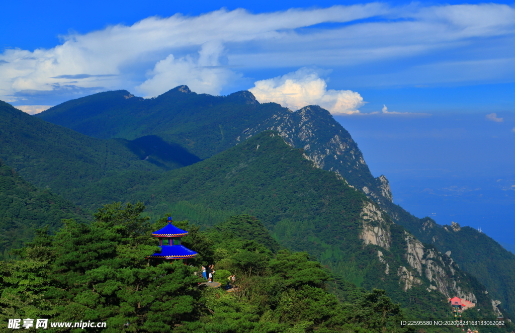 庐山五老峰含鄱亭