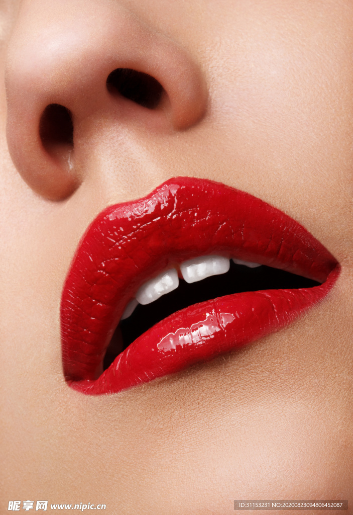 红唇
