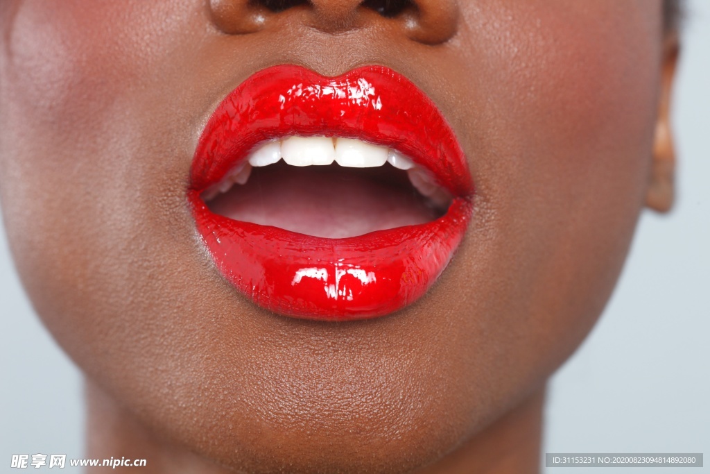 红唇