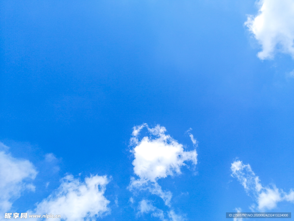 蓝天白云