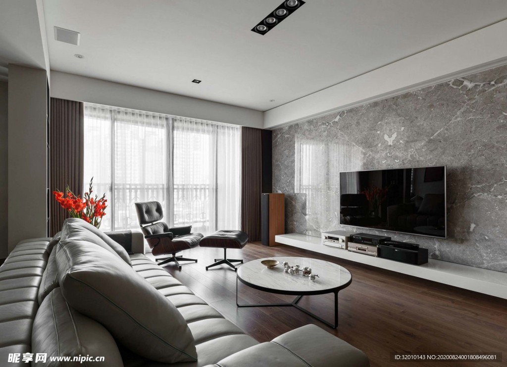 黑白灰搭配