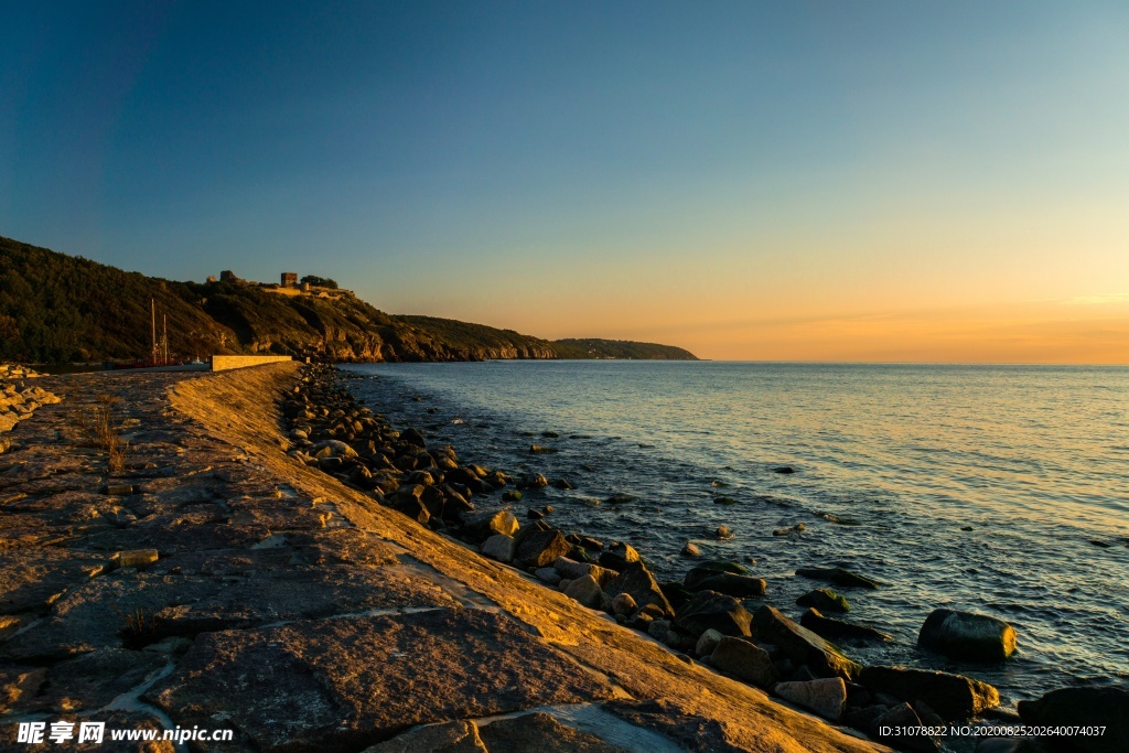 海岸风景摄影图