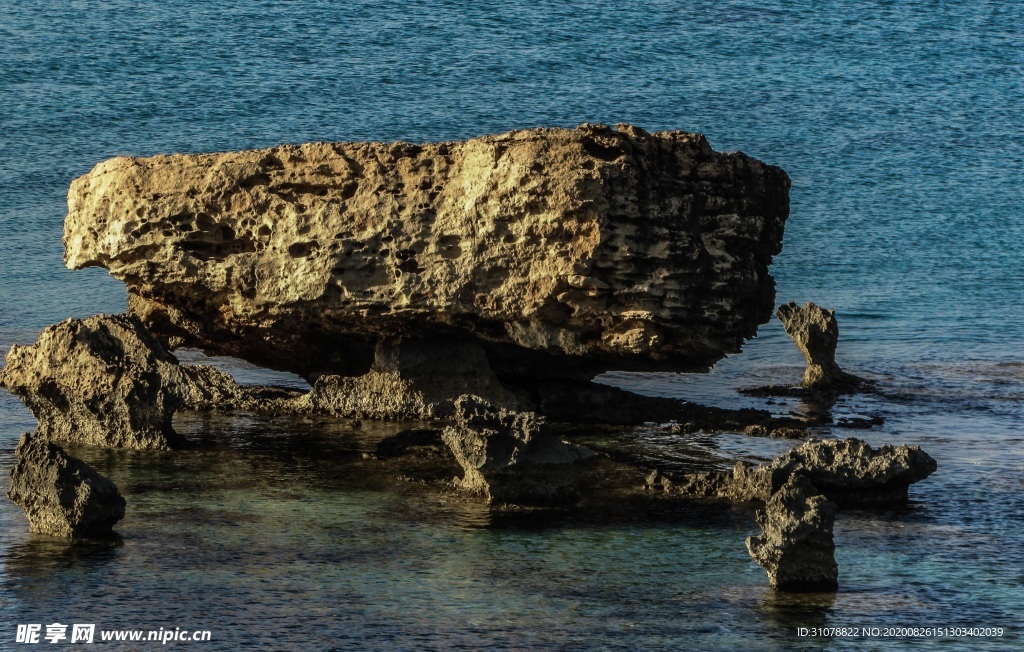海岸风景摄影图