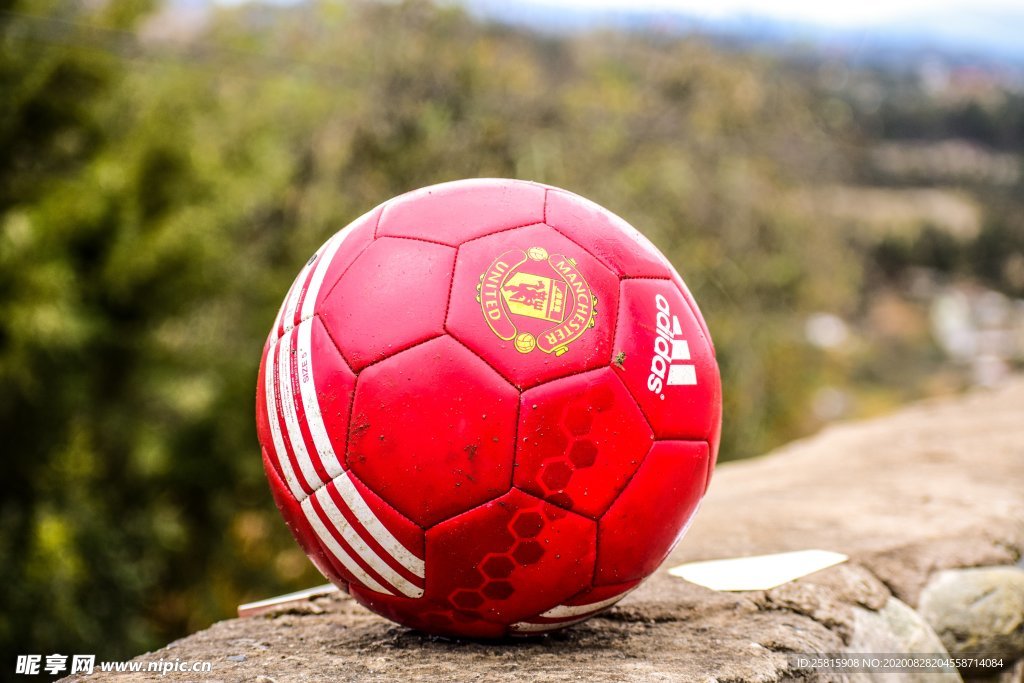足球