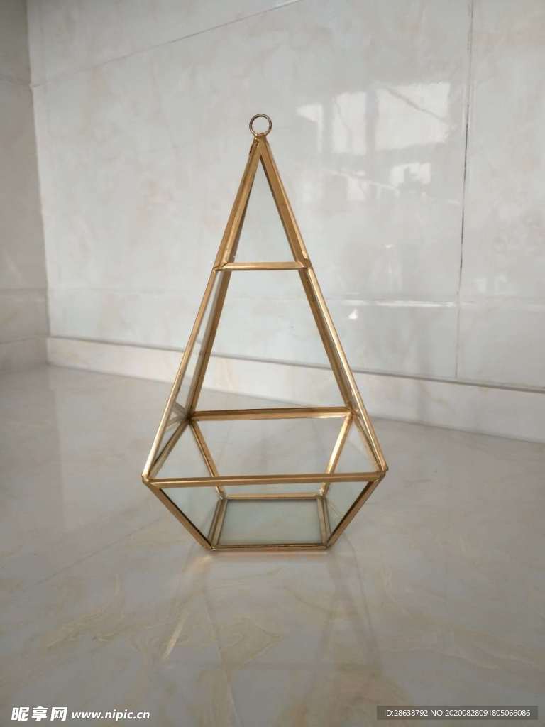 几何玻璃花房实拍图