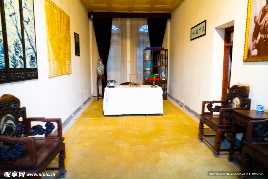 华清池环园五间厅蒋介石办公室