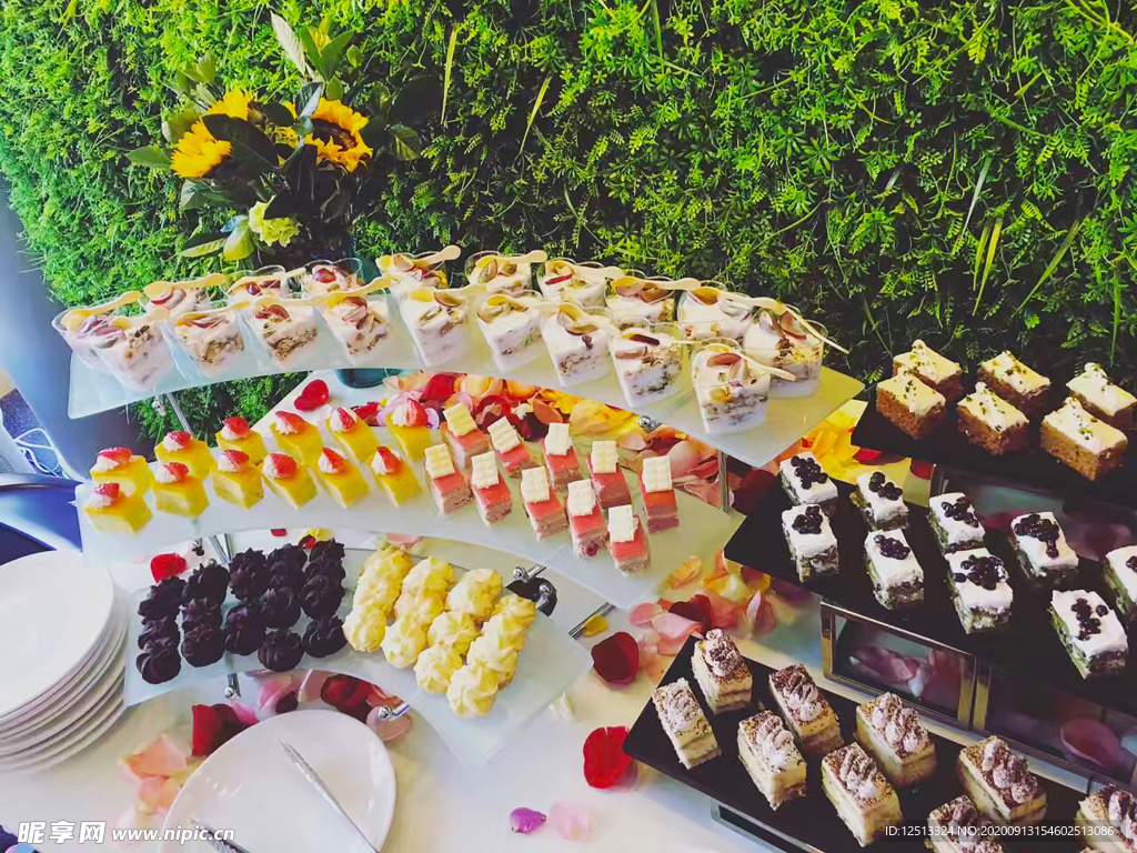 甜品摆台