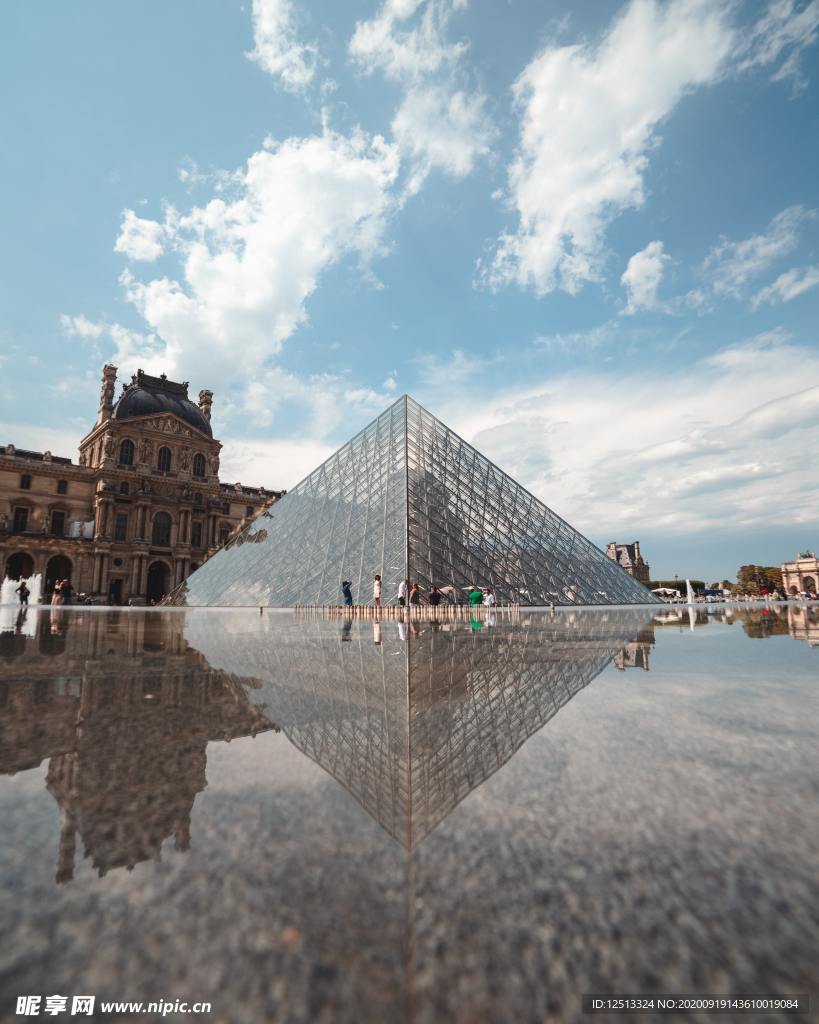 卢浮宫