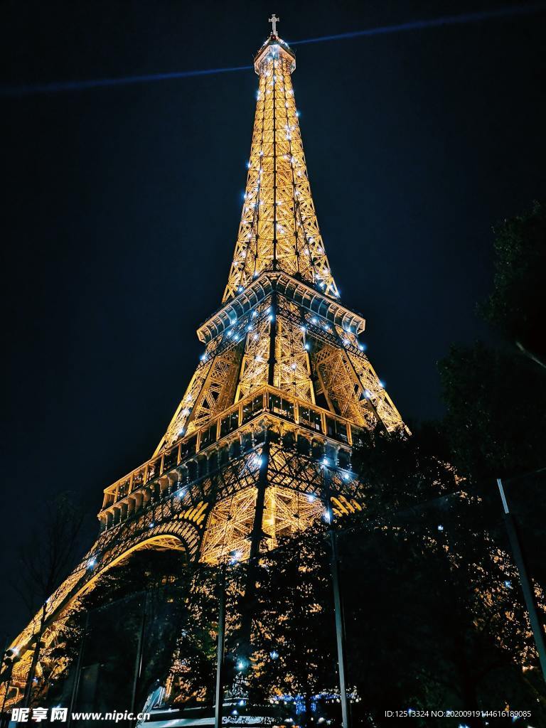 埃菲尔铁塔