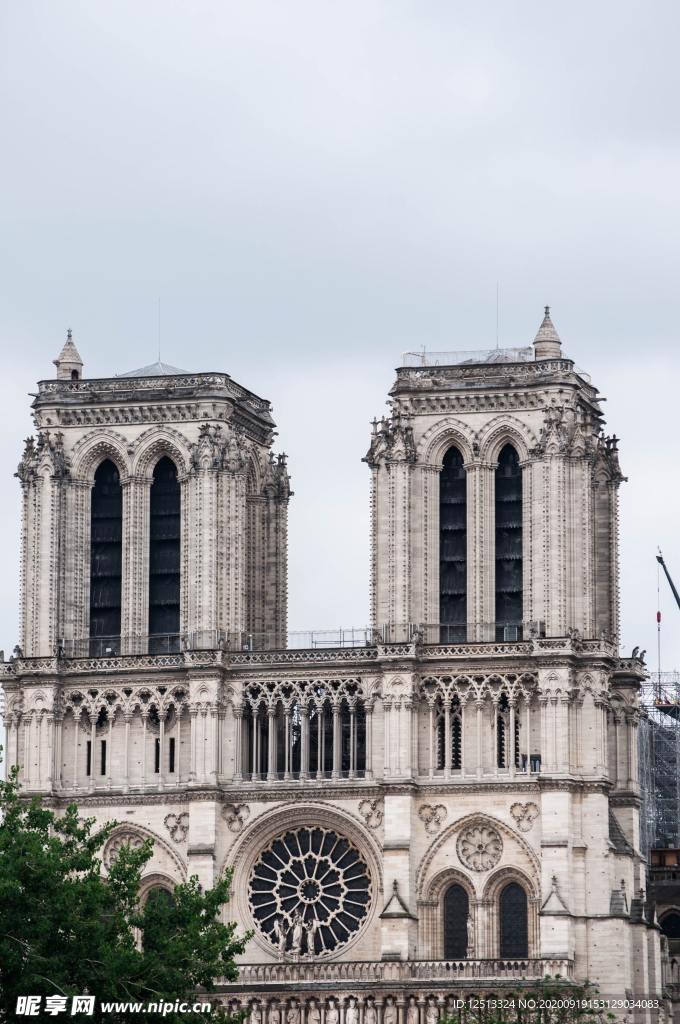 巴黎圣母院
