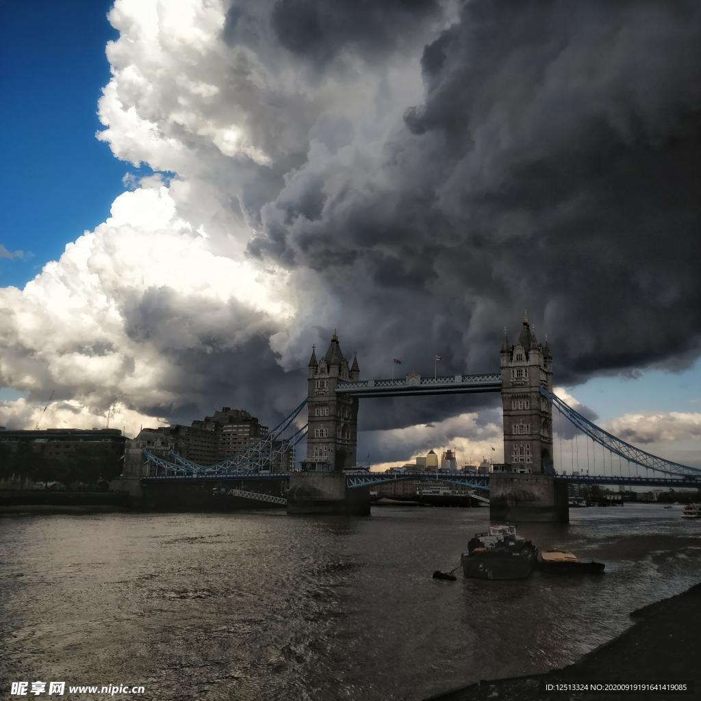 伦敦塔桥