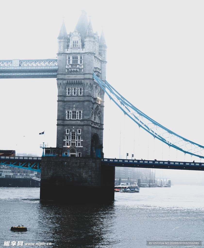 伦敦塔桥