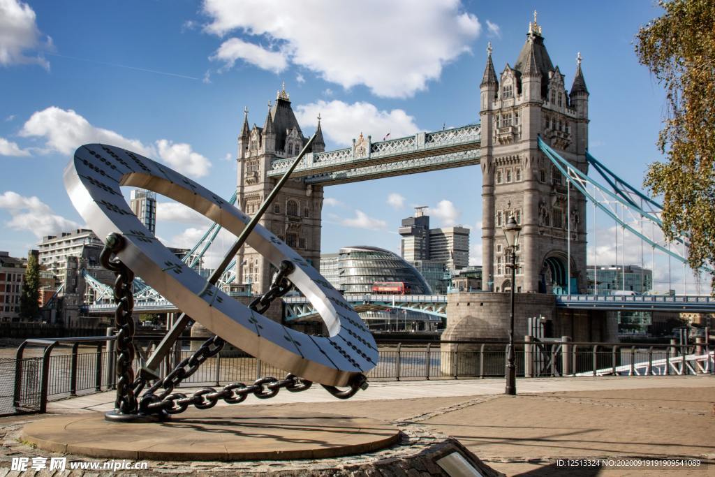 伦敦塔桥