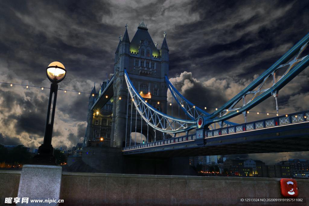 伦敦塔桥