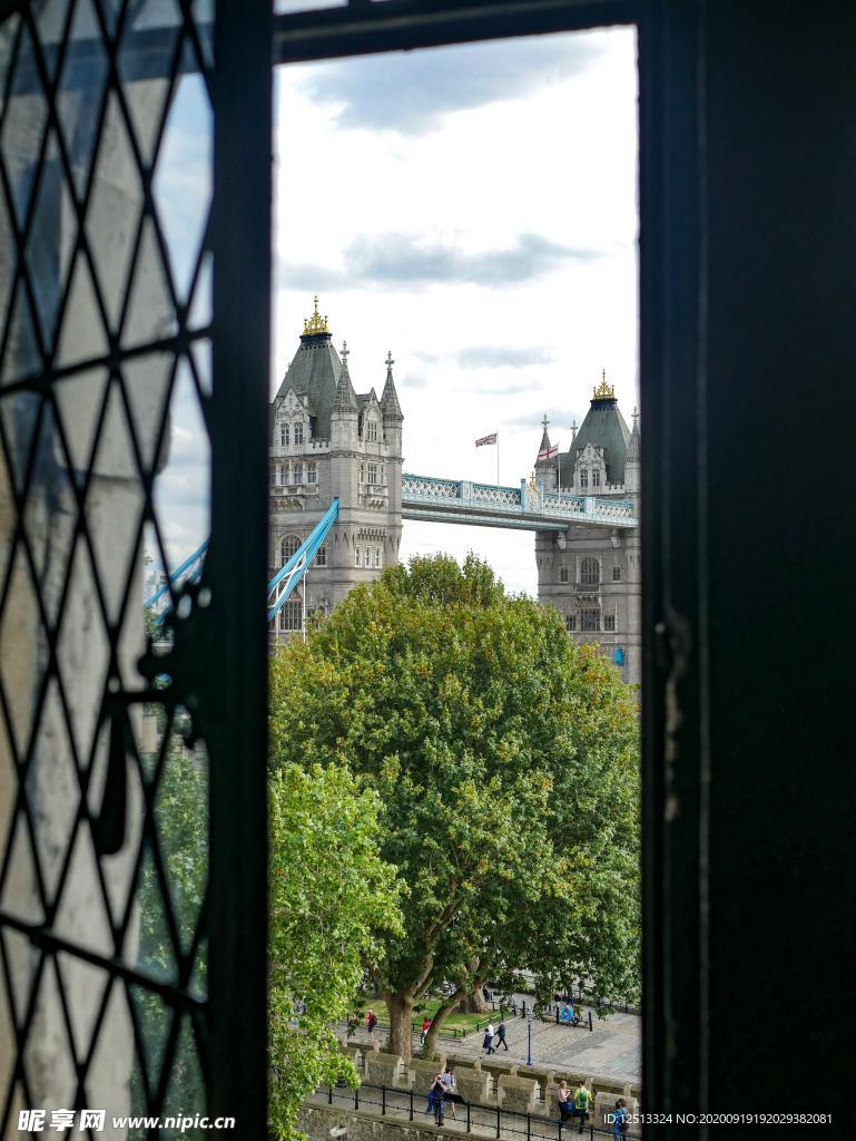 伦敦塔桥