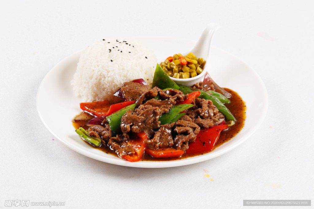 黑椒牛肉饭