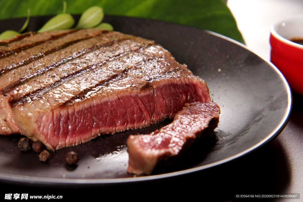 牛肉食材美食宣传背景素材