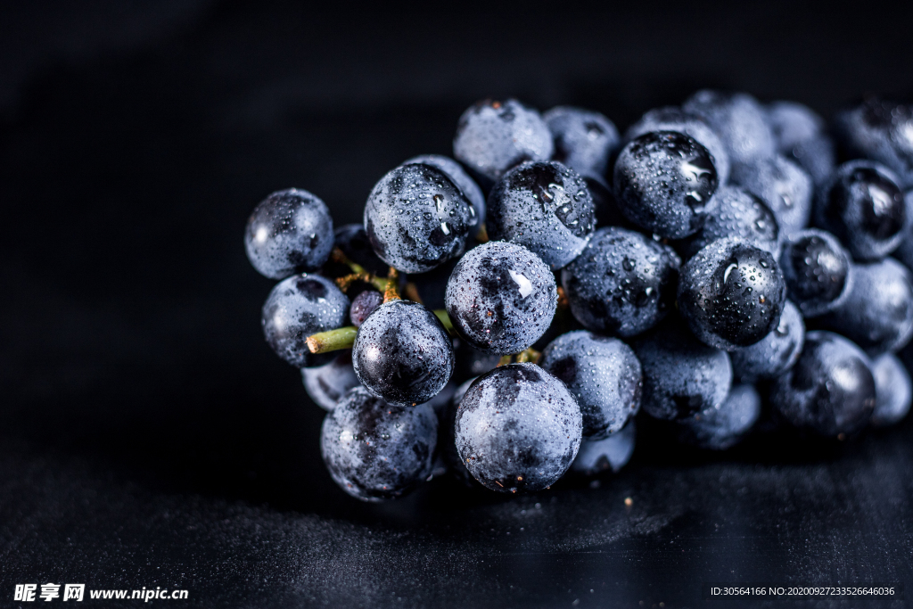 葡萄水果新鲜海报背景素材