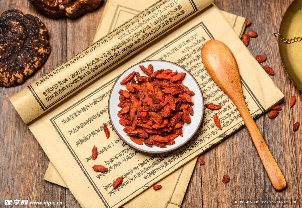 枸杞养生补品背景海报素材