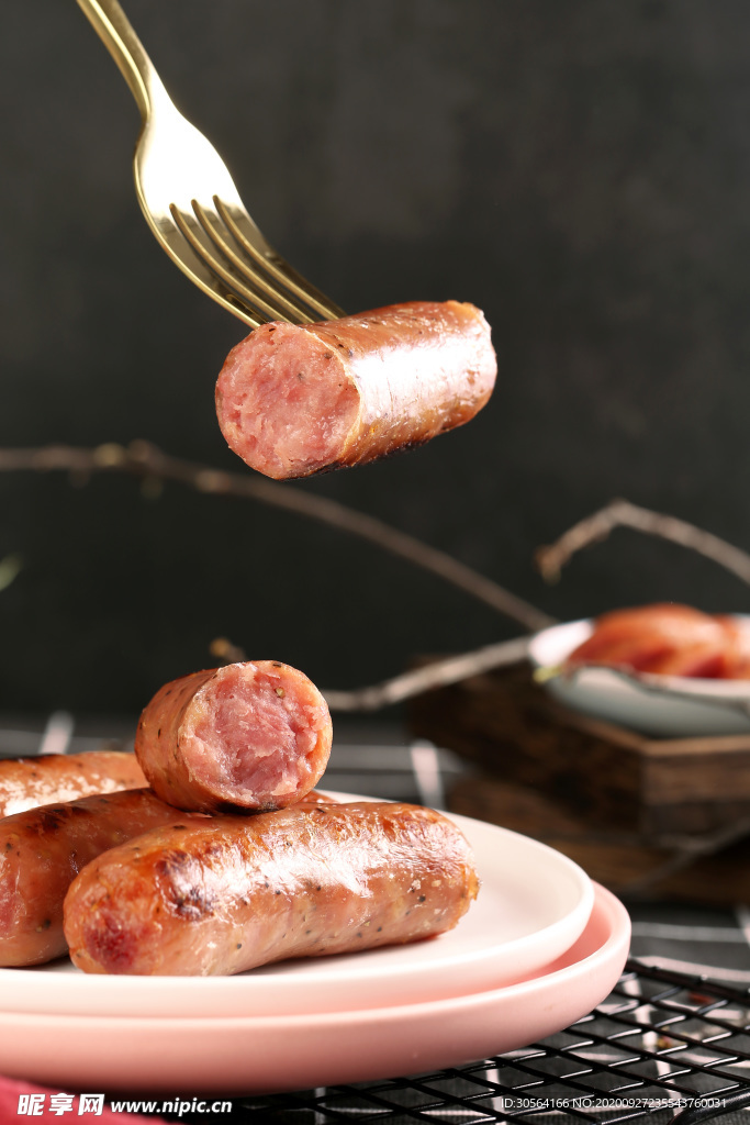 烤肠美食食材背景海报素材