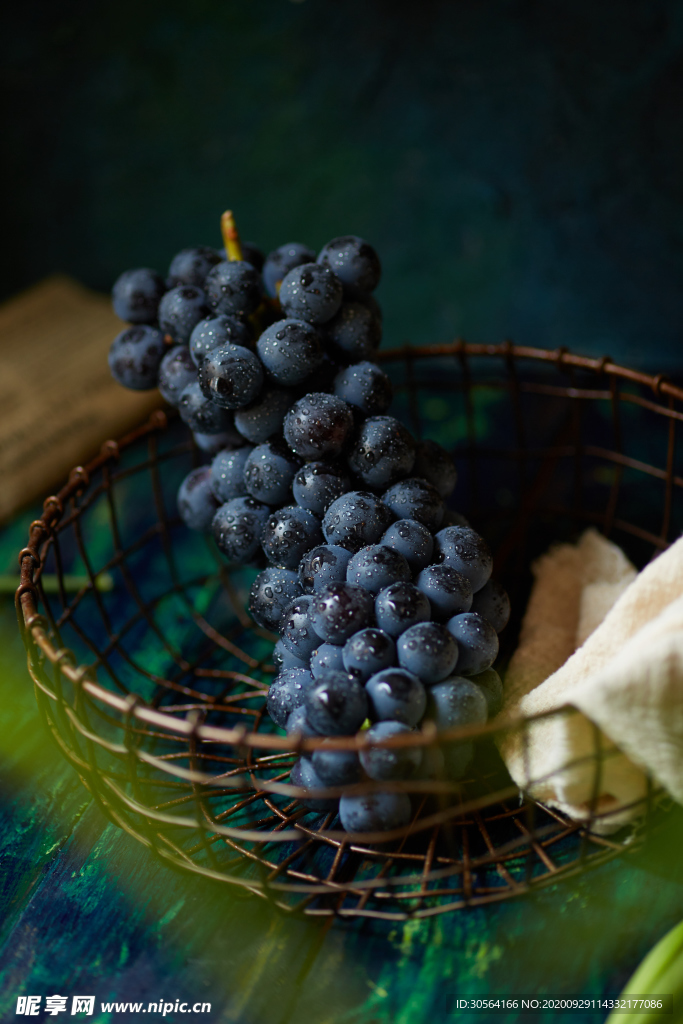 葡萄水果新鲜活动海报素材