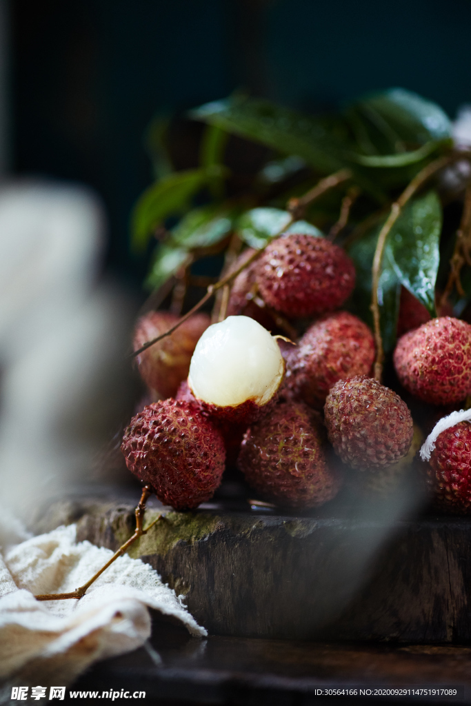 荔枝水果背景海报素材