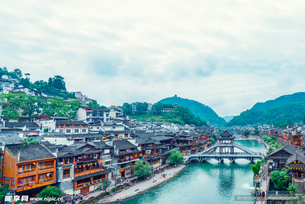 凤凰古城