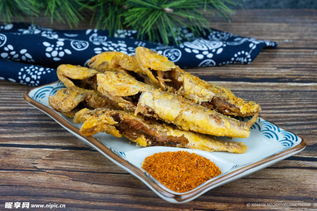 小黄鱼油炸美食食材背景素材