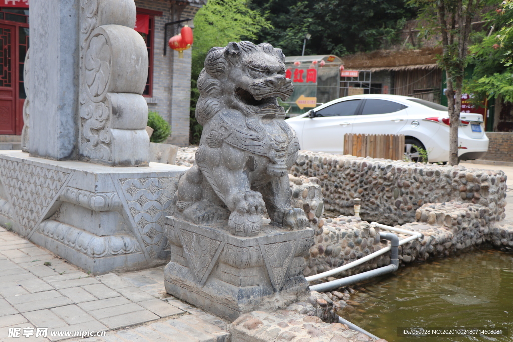 石狮子雕刻图片