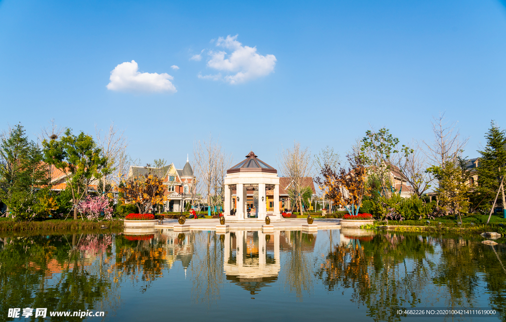 沈抚恒大养生谷广场