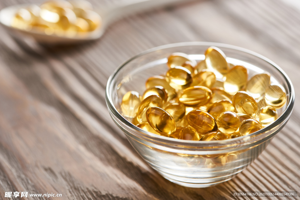 鱼肝油胶囊补品背景海报素材