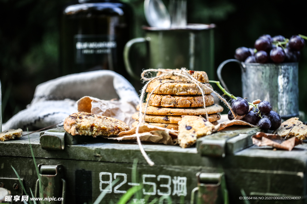 饼干零食美食背景海报素材