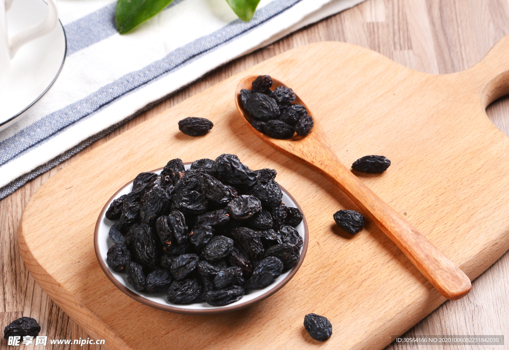 黑枣养生补品背景海报素材