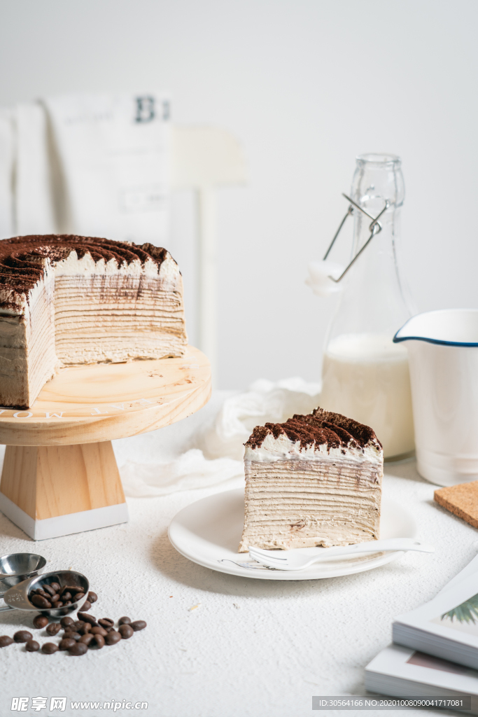 提拉米苏蛋糕甜品背景海报素材