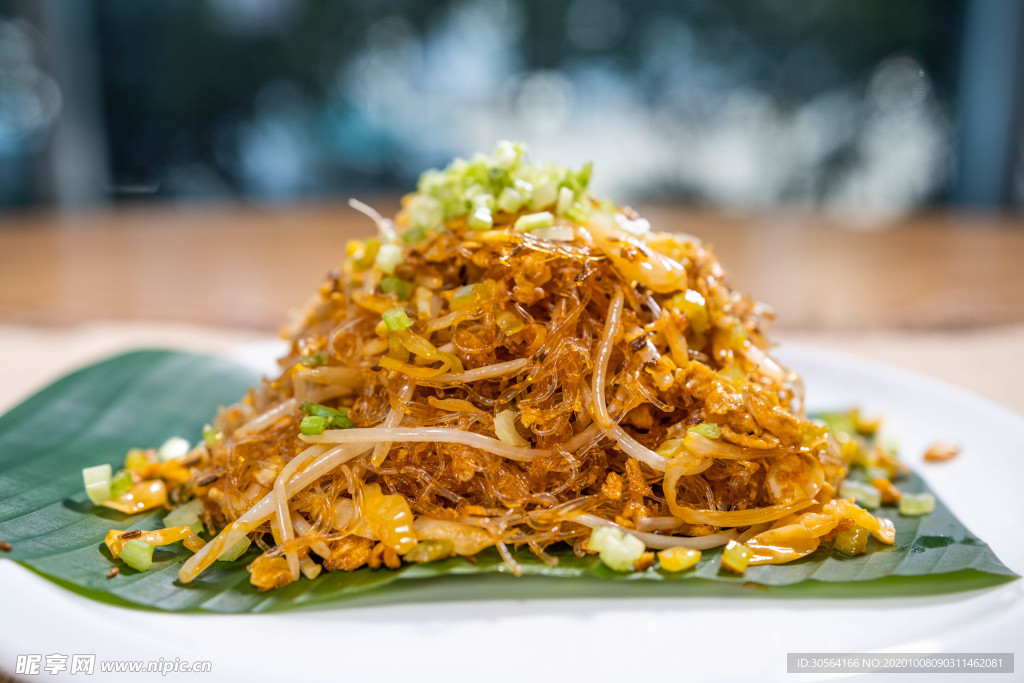 炒河粉美食食材背景海报素材