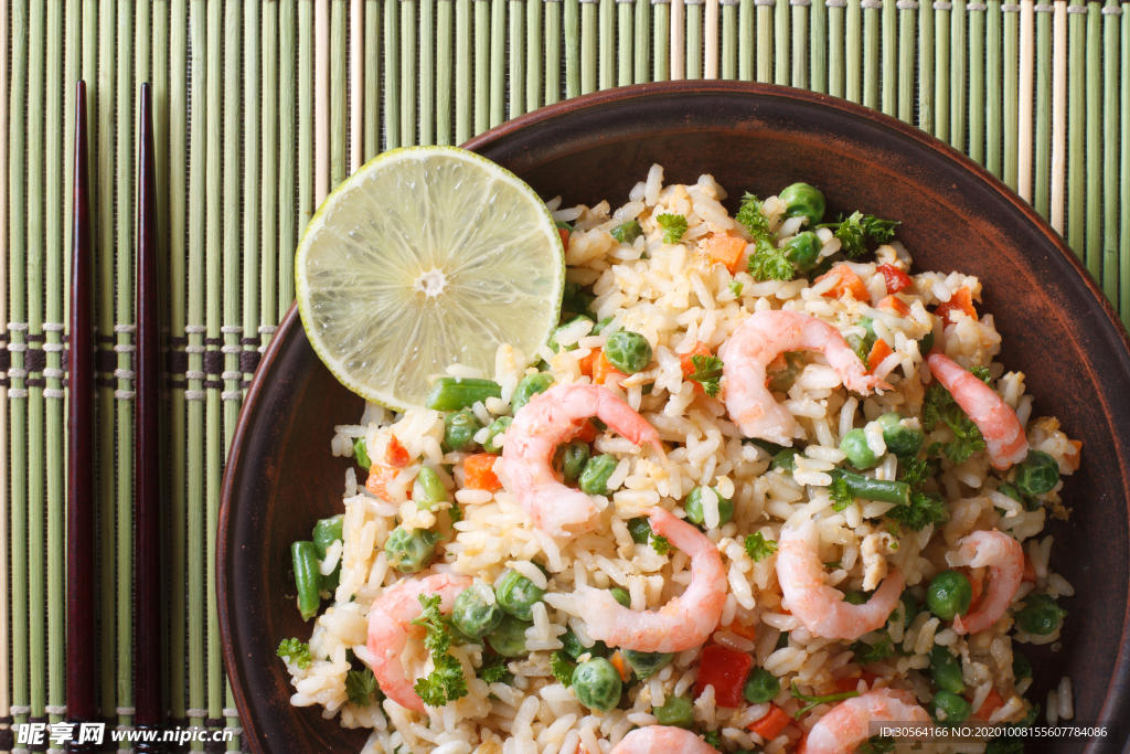虾仁炒饭美食食材背景海报素材