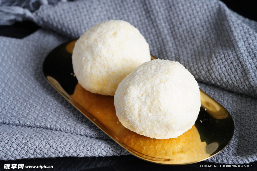 椰球面包甜品背景海报素材