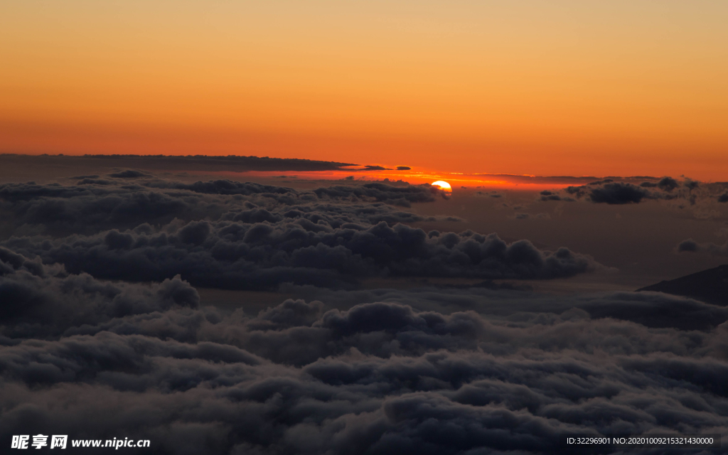 东壁落日 落日余晖 余辉