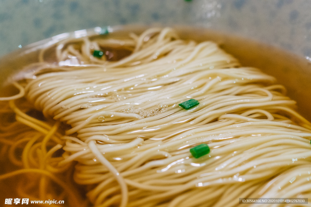 清汤阳春面美食食材背景海报素材