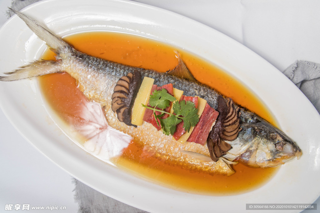清蒸鲈鱼美食食材背景海报素材