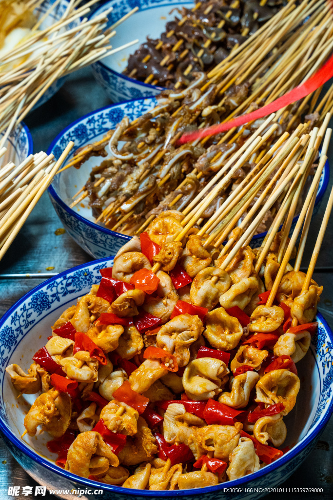 麻辣百叶结美食食材海报素材