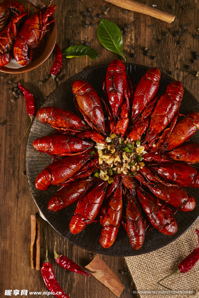 麻辣龙虾美食食材海报素材